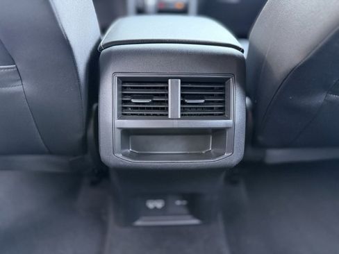 Used 2020 Volkswagen Atlas Cross Sport SE image 48