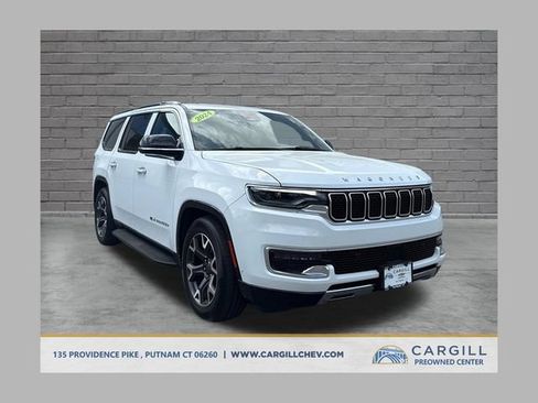 Used 2024 Jeep Wagoneer Series III AWD/4WD image 1