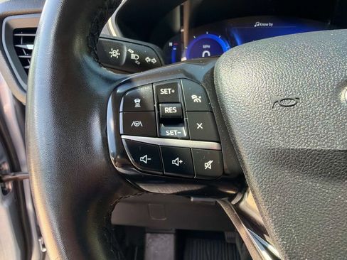 Used 2022 Ford Escape SEL w/ Technology Package AWD/4WD image 30
