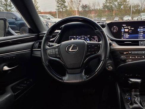 Used 2019 Lexus ES 350 w/ Premium Package image 14