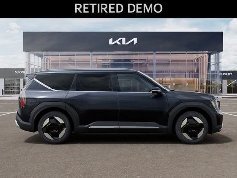 New 2026 Kia EV9 Wind AWD/4WD image 8