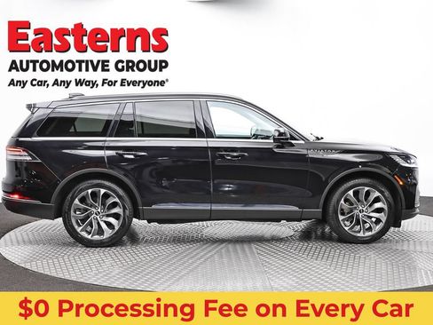 Used 2025 Lincoln Aviator Reserve w/ Illumination Package AWD/4WD image 4