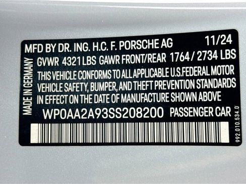 Used 2025 Porsche 911 Carrera RWD image 35