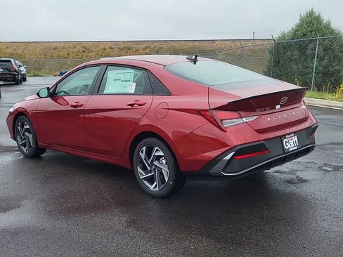 New 2025 Hyundai Elantra Sport image 3