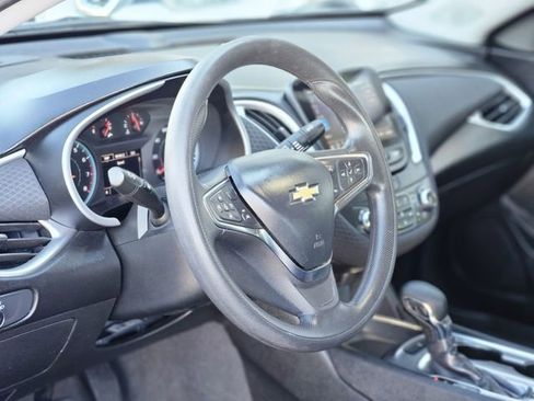 Used 2023 Chevrolet Malibu LT FWD image 12