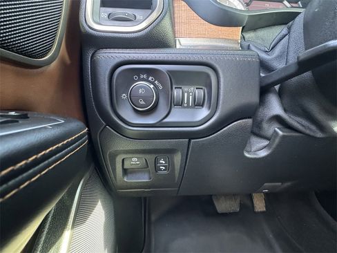 Used 2021 RAM 1500 Limited image 14