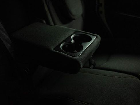 Used 2025 Jeep Wrangler Unlimited Sahara AWD/4WD image 12