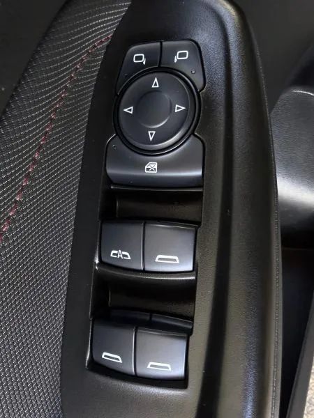 Used 2022 Chevrolet TrailBlazer RS FWD image 45