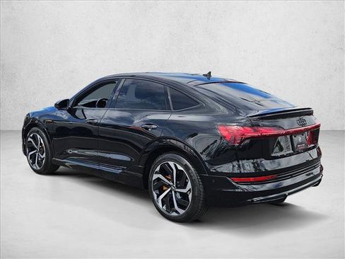 Used 2023 Audi e-tron Premium Plus w/ Premium Plus Package AWD/4WD image 7