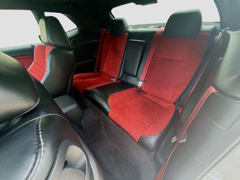 Used 2017 Dodge Challenger SRT Hellcat RWD image 20