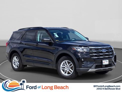 New 2026 Ford Explorer Active w/ Active Comfort Package RWD image 1
