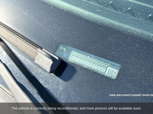 Used 2021 Ford Mustang Mach-E Select image 2