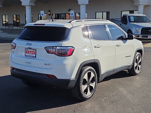 Used 2018 Jeep Compass Latitude w/ Popular Equipment Group image 4