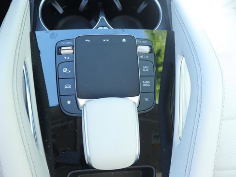 Used 2024 Mercedes-Benz GLE 450 4MATIC image 39