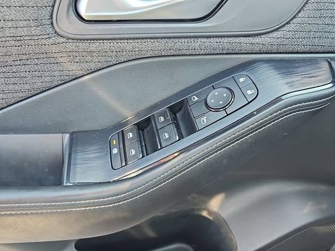 Used 2021 Nissan Rogue SV AWD/4WD image 26