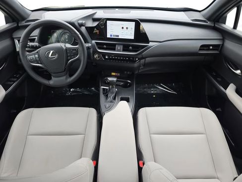 Used 2023 Lexus UX 250h 250h Base image 10