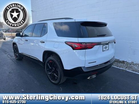 Used 2022 Chevrolet Traverse Premier w/ Redline Edition image 3