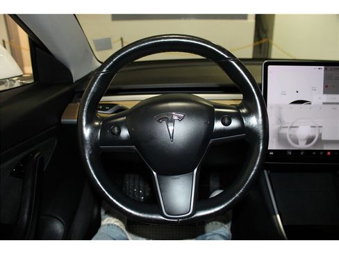 Used 2018 Tesla Model 3 Long Range image 24