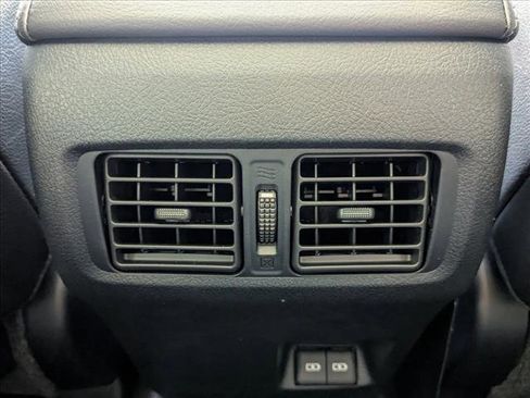 Used 2023 Toyota 4Runner Limited image 18