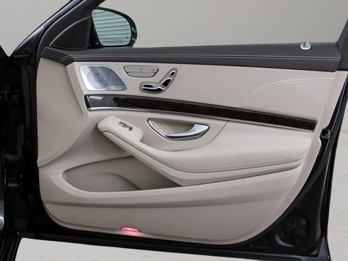 Used 2019 Mercedes-Benz S 450 Sedan image 14