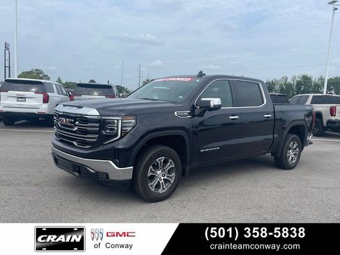 Used 2026 GMC Sierra 1500 SLT AWD/4WD image 1