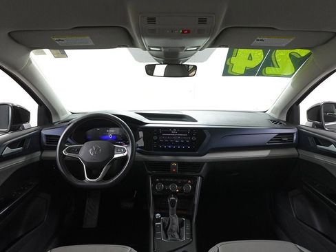 Used 2024 Volkswagen Taos SE image 6