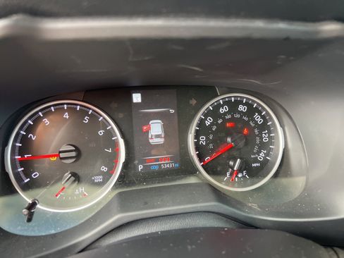 Used 2022 Toyota RAV4 LE image 13