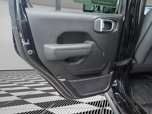 Used 2025 Jeep Wrangler Unlimited Sport S 4xe AWD/4WD image 22