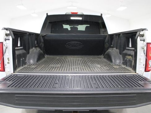 Used 2015 Ford F150 XLT w/ Equipment Group 301A Mid image 16