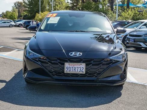 Certified 2023 Hyundai Elantra Blue FWD image 2
