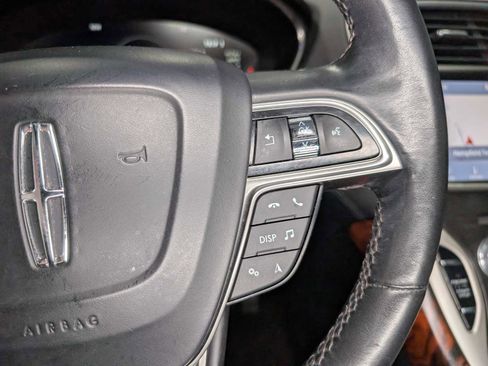 Used 2020 Lincoln Nautilus Reserve w/ Equipment Group 201A image 38