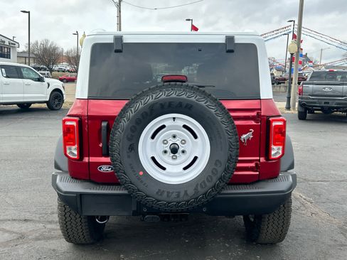 New 2026 Ford Bronco Heritage Edition image 3