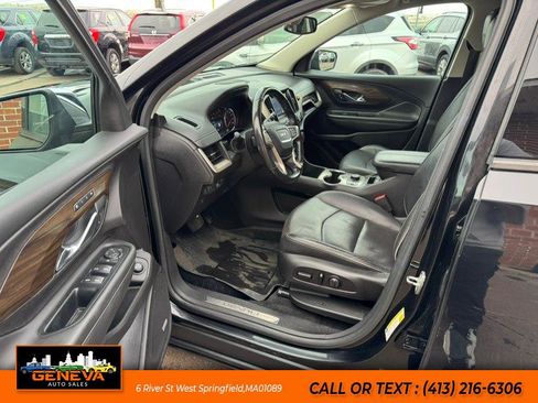 Used 2018 GMC Terrain Denali w/ Advanced Safety Package image 9