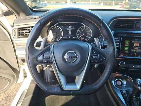 Used 2020 Nissan Maxima SR w/ Sport Mat Group image 9