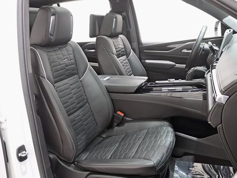 Used 2024 Cadillac Escalade V AWD/4WD image 34