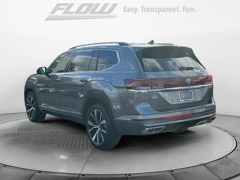 Certified 2025 Volkswagen Atlas SEL Premium R-Line image 6