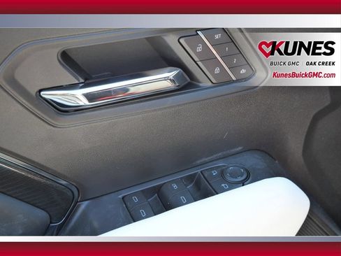 Used 2026 GMC Canyon AT4X w/ LPO, Black Badging Package AWD/4WD image 40