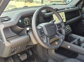 Used 2025 Land Rover Defender 90 X-Dynamic SE AWD/4WD video 4