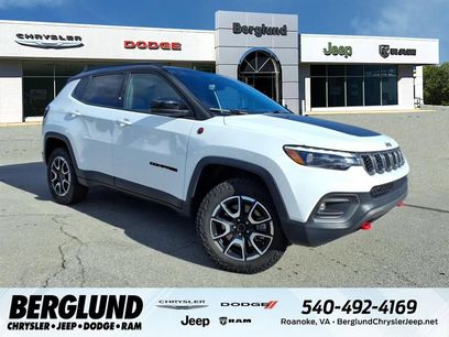 Used 2025 Jeep Compass Trailhawk w/ Trailhawk Elite Group