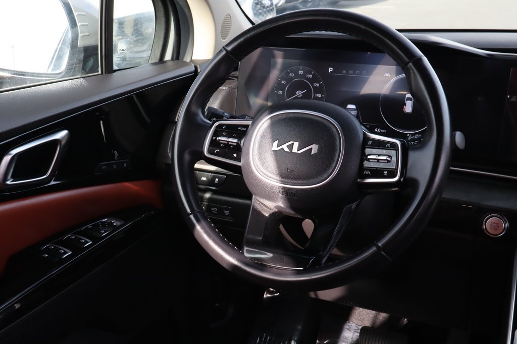 Used 2024 Kia Carnival SX FWD image 27