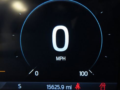 Used 2024 Ford F350 Lariat w/ Black Appearance Package image 12