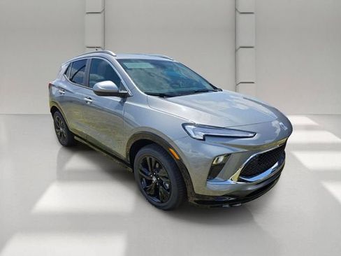 Used 2026 Buick Encore GX Sport Touring w/ Comfort Package FWD image 2