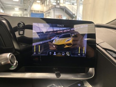 Used 2024 Chevrolet Corvette Stingray Preferred Conv w/ Z51 Performance Package image 28