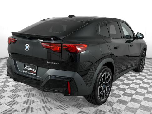 Used 2026 BMW X2 xDrive28i AWD/4WD image 5