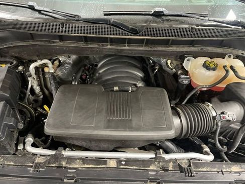 Used 2021 Chevrolet Tahoe Z71 w/ Rear Media and Nav Package AWD/4WD image 27