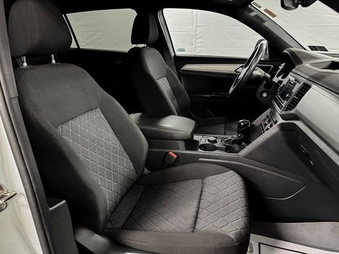 Used 2020 Volkswagen Atlas Cross Sport S image 10