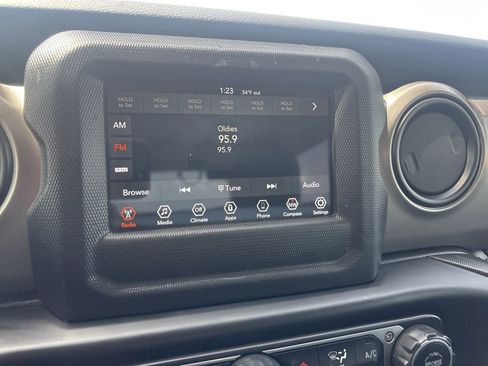 Used 2020 Jeep Wrangler Sport AWD/4WD image 20
