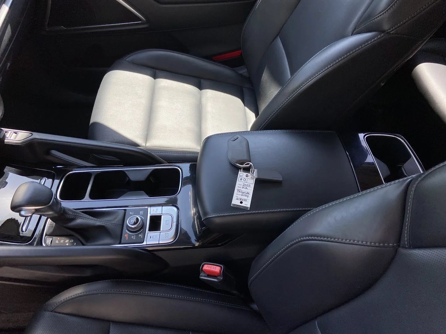 Used 2025 Kia Telluride S AWD/4WD image 24