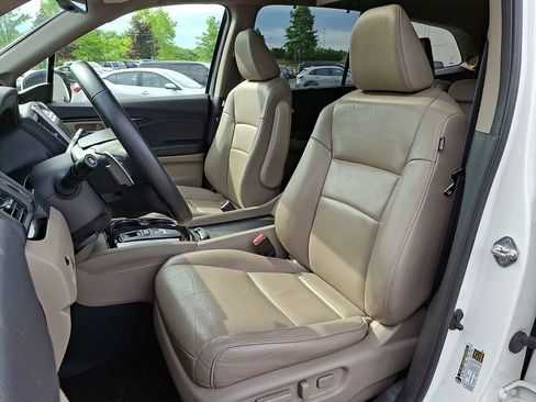 Used 2017 Honda Pilot Touring image 18