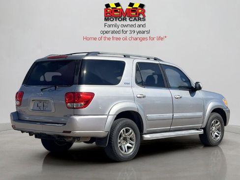 Used 2005 Toyota Sequoia SR5 image 5